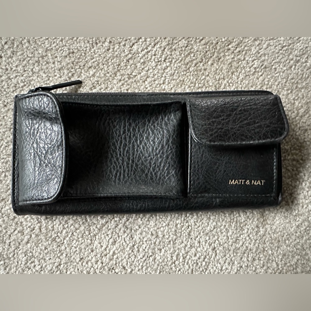 Matt & Nat wallet